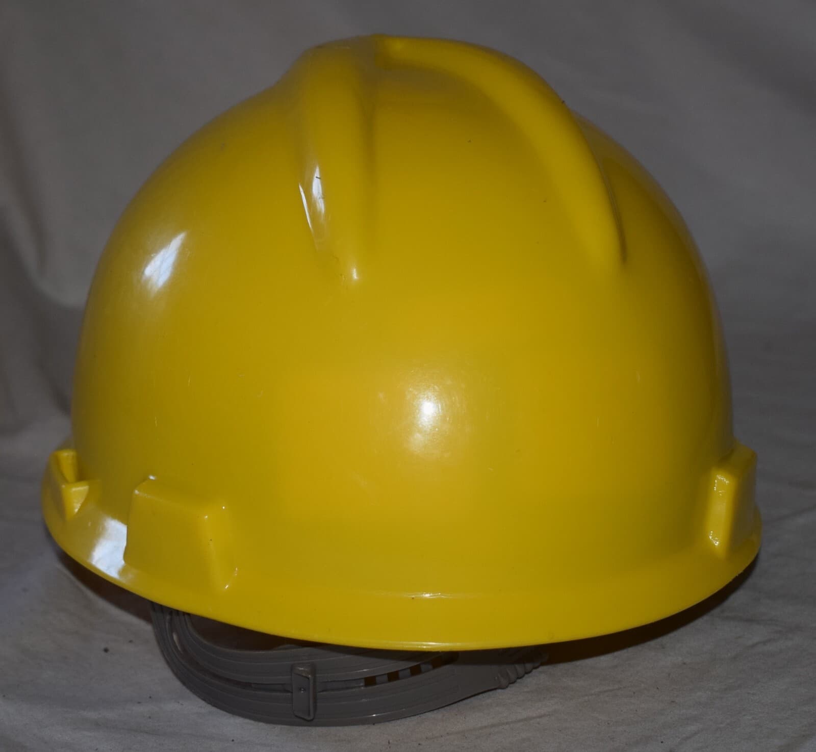 Vintage CN Rail Canadian National Railroad Hardhat Safety Helmet - Yellow 4