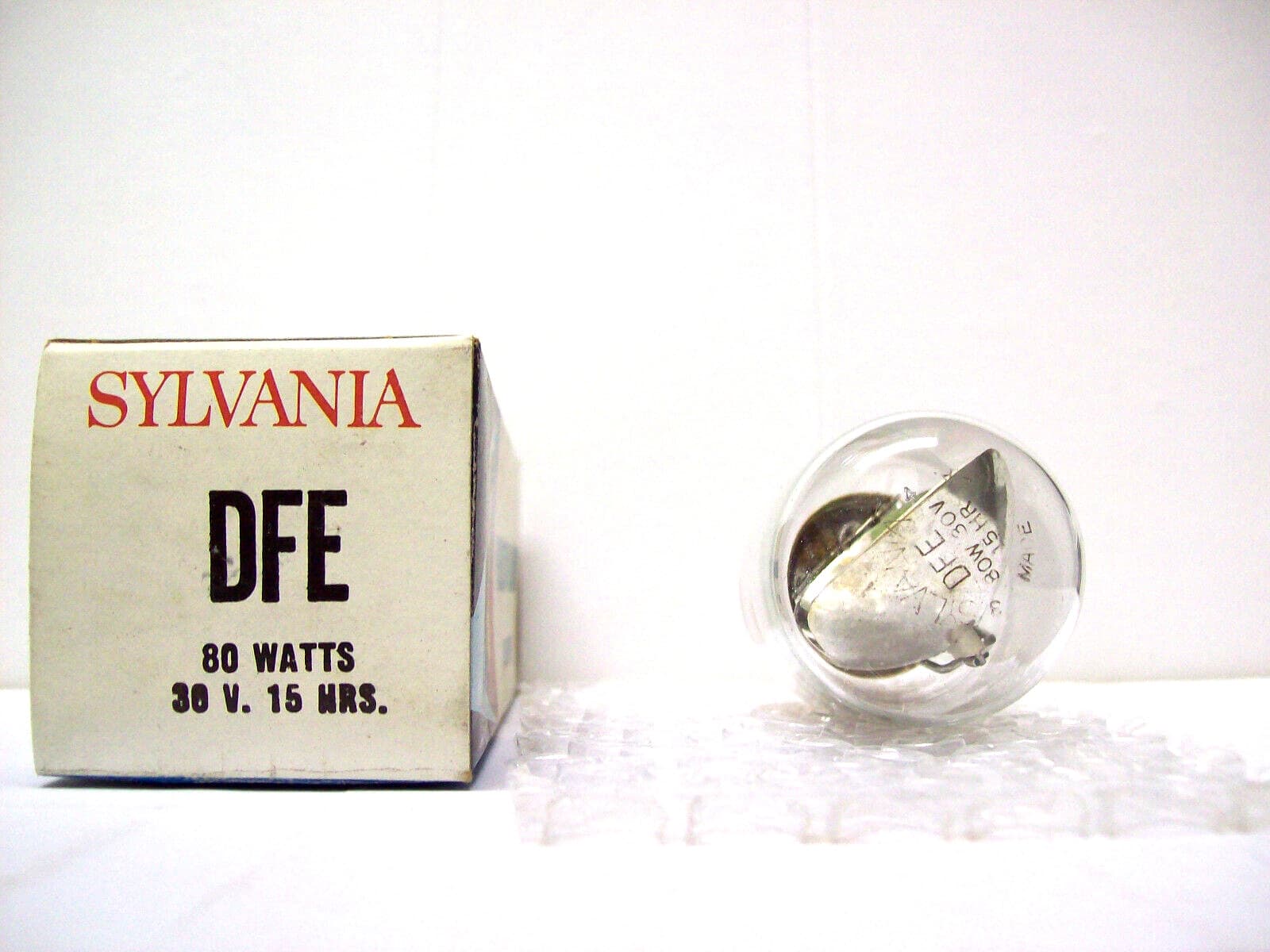 DFE Projector Projection Lamp Bulb 30V 80W *AVG. 15-HOUR LAMP* Sylvania