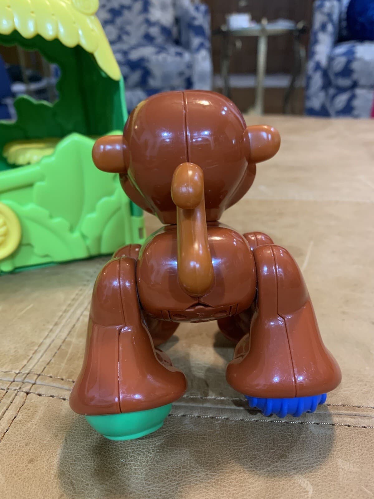 Fisher Price Amazing Animals Monkey With Sound Carry Along Playset Tote 2006 5