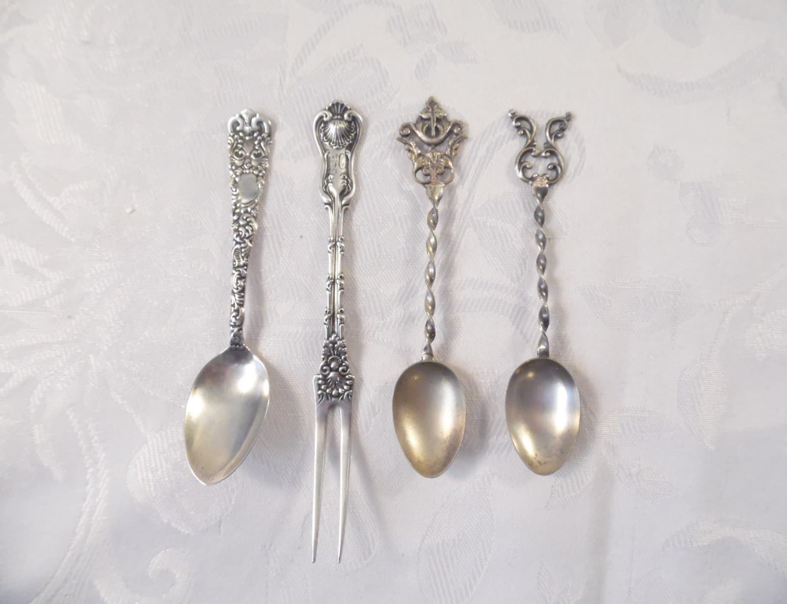 4 PIECES .925 SILVER SMALL SPOONS and FORK - 0.86 TROY OUNCES