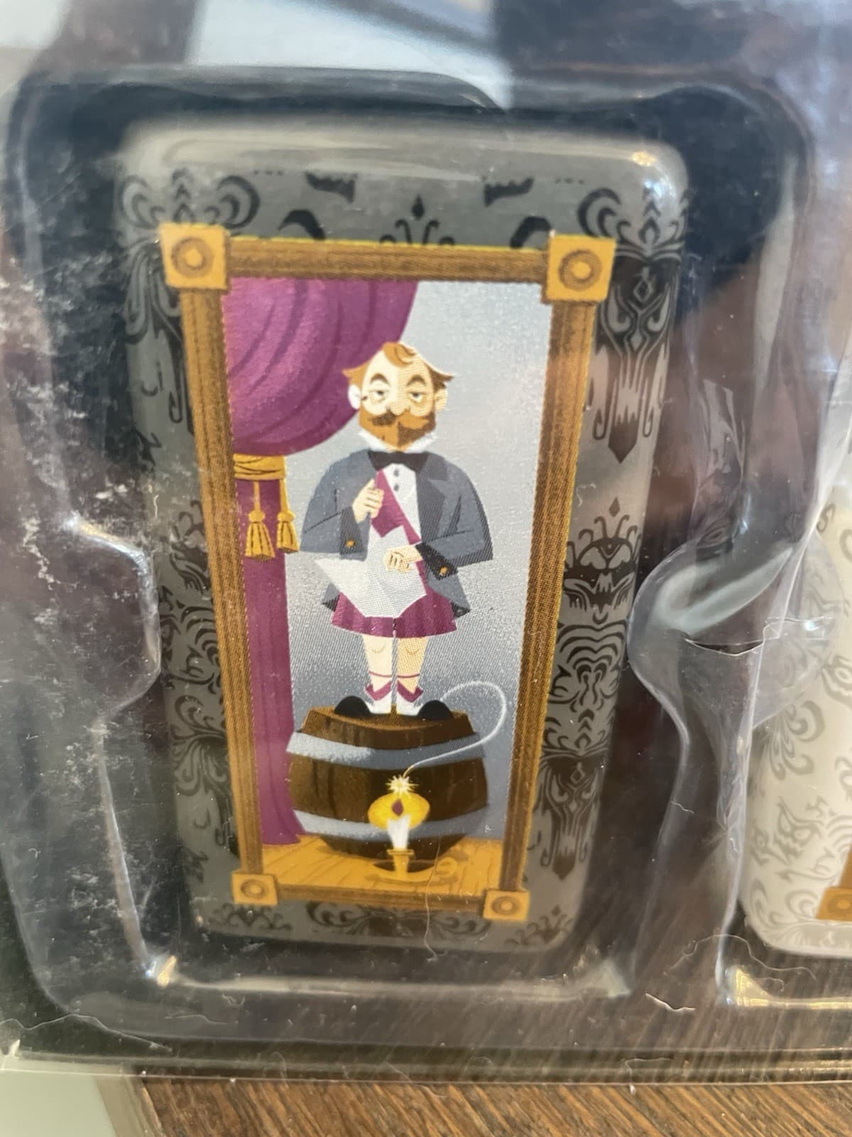 Haunted Mansion Hallmark Stretching Room Salt And Pepper Shakers 3