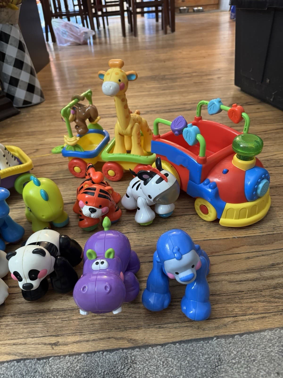 Fisher Price Amazing Animals Sing & Go Choo Choo Train Toy Set Circus Extras  3