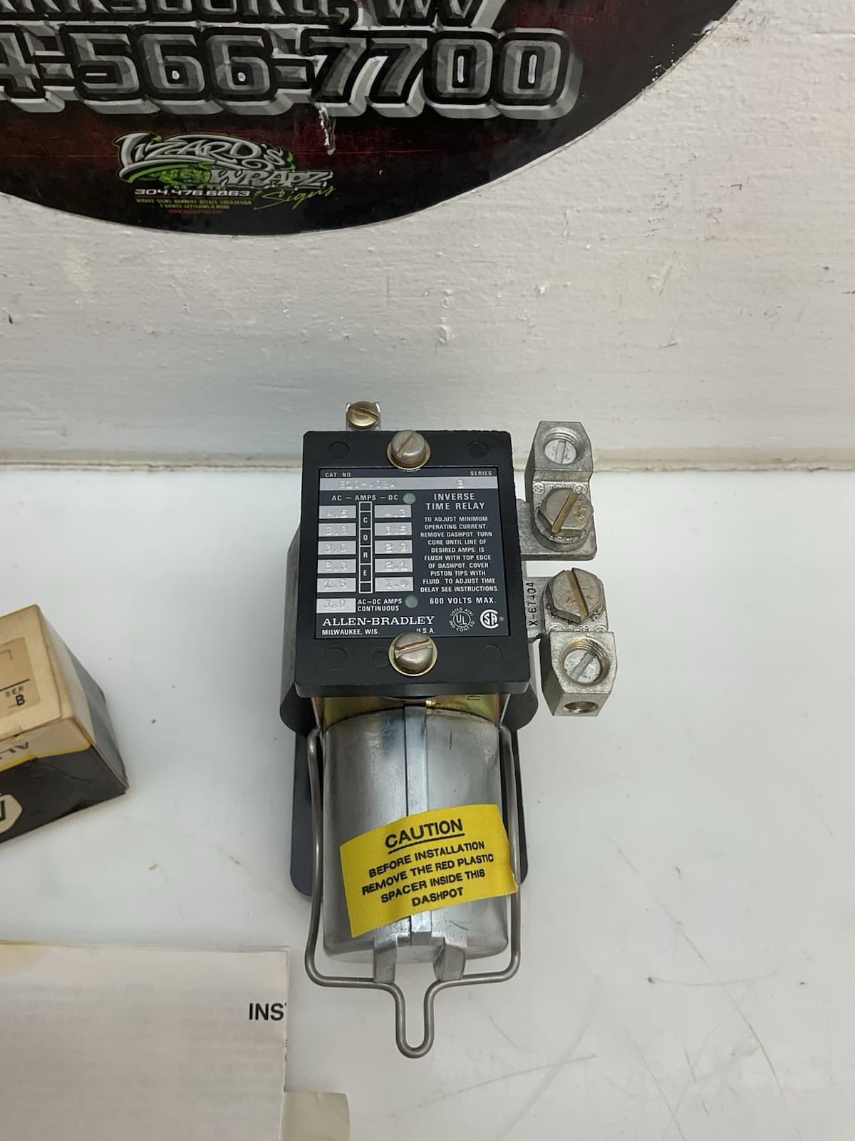 Allen Bradley 810-A02A Ser. B Magnetic Overload Relay Open Type NIB 2