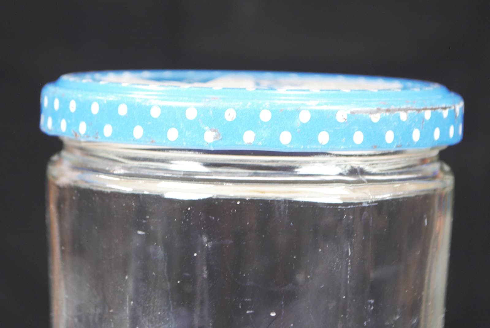 Mary Ellen a cup to a cup blue polka dot lid clear jar empty of jam and jelly 4