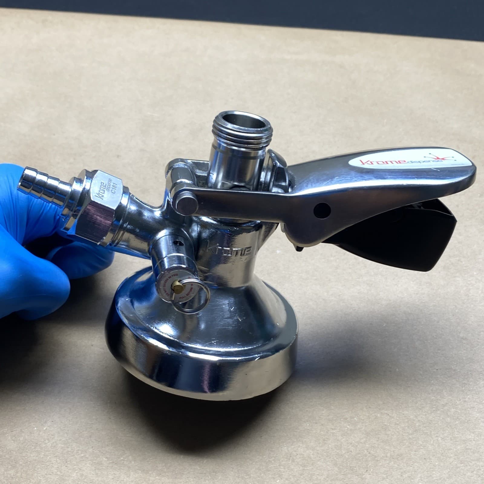 A SYSTEM KEG COUPLER - GERMAN SLIDER STYLE FITS HOEGAARDEN WARSTEINER PAULANER 5