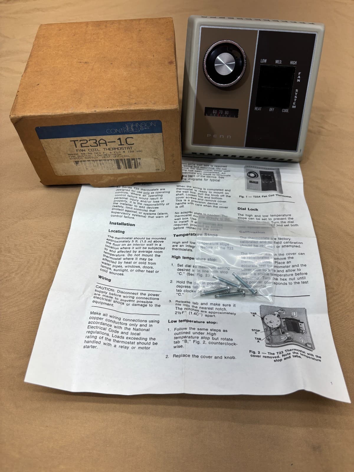 Johnson Controls T23A-1C Fan Coil Thermostat 50 To 90F Heat Cool System Switch