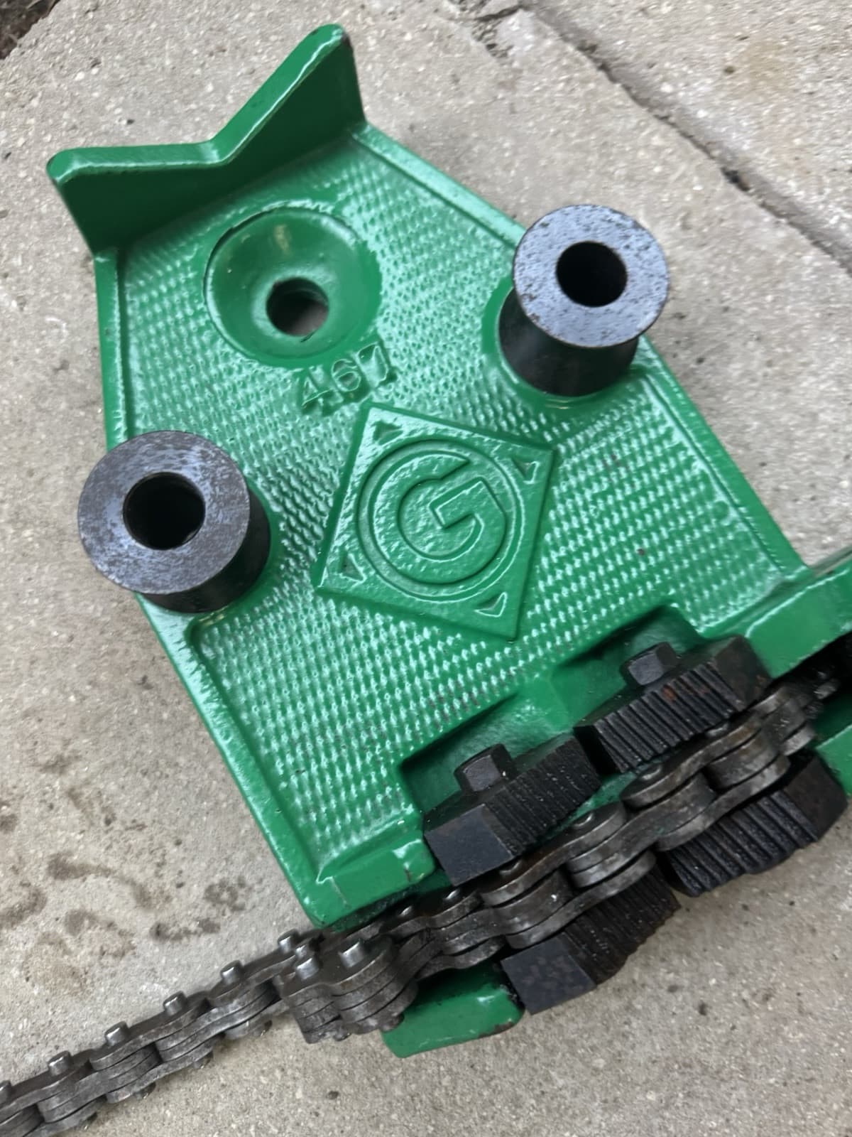 NEW Greenlee 467 Pipe Chain Vise With Custom 2” Trailer Receiver Hitch Mount NR 3