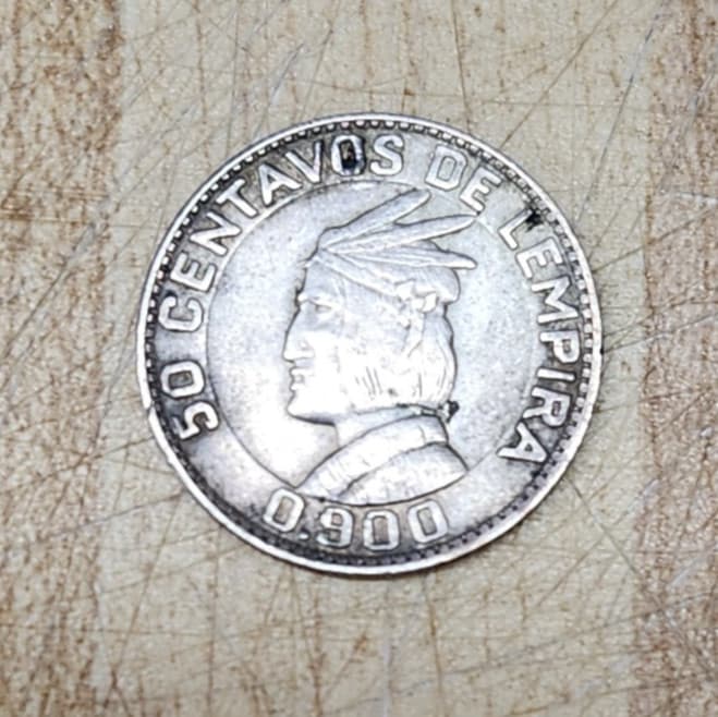HONDURAS :1931 50 Centavos de Lempira 90% Silver Coin KM#74 - VG+ 3