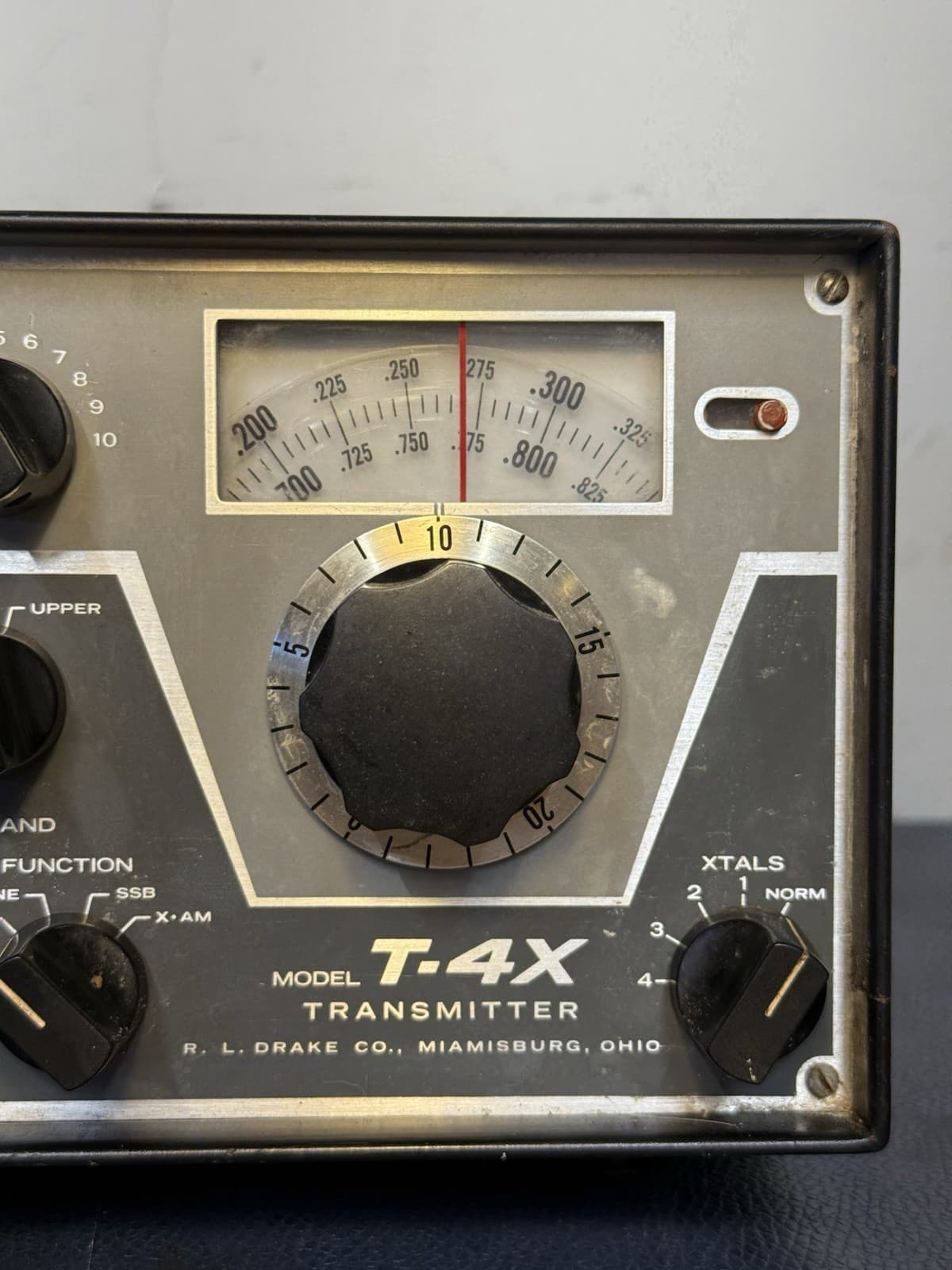 DRAKE T-4X HF TRANSMITTER (SN-11571) Working Powers On & Low Bias 5
