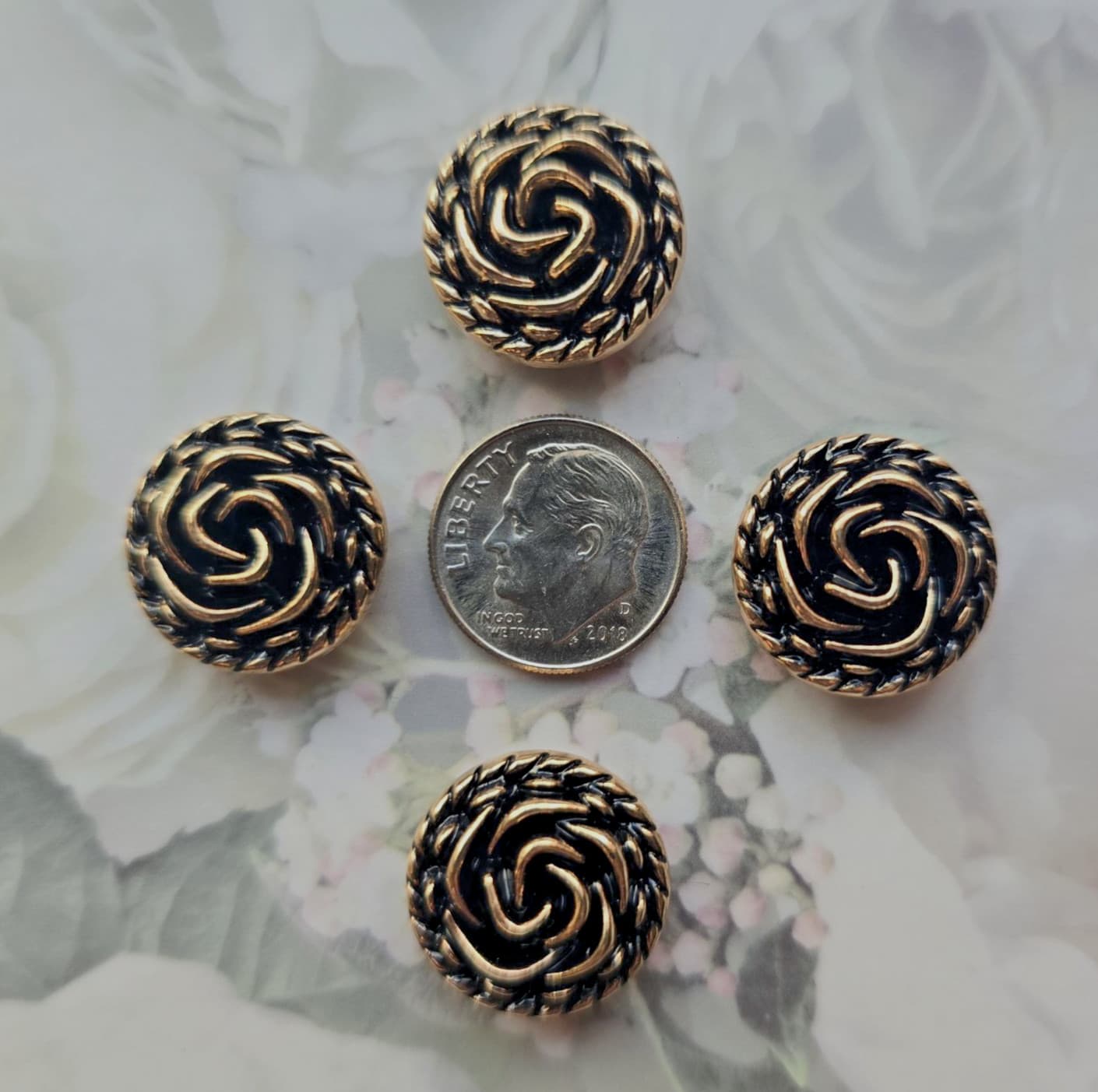 4 Gold tone metal Rose Magnetic Pins. Horse Show pins. Hat, clothing, magnet pin 3