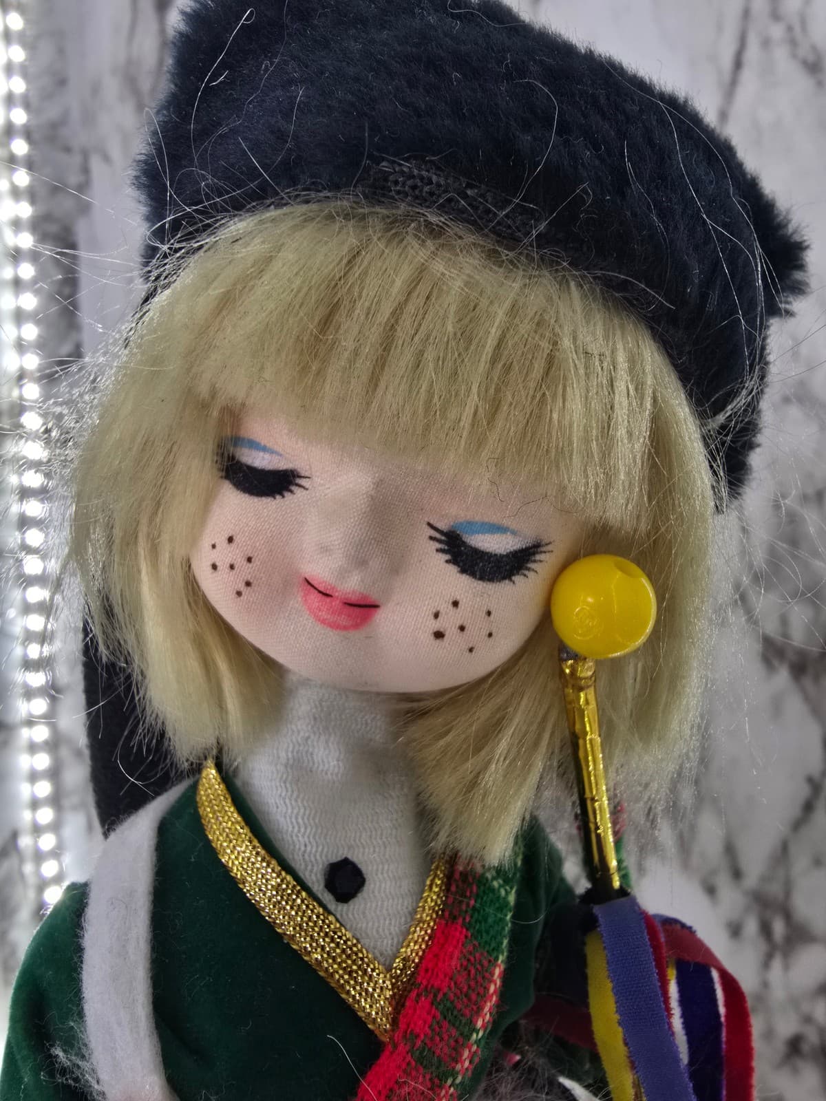 1960s Bradley styled Scottish Souvenir Doll, made in Korea 3