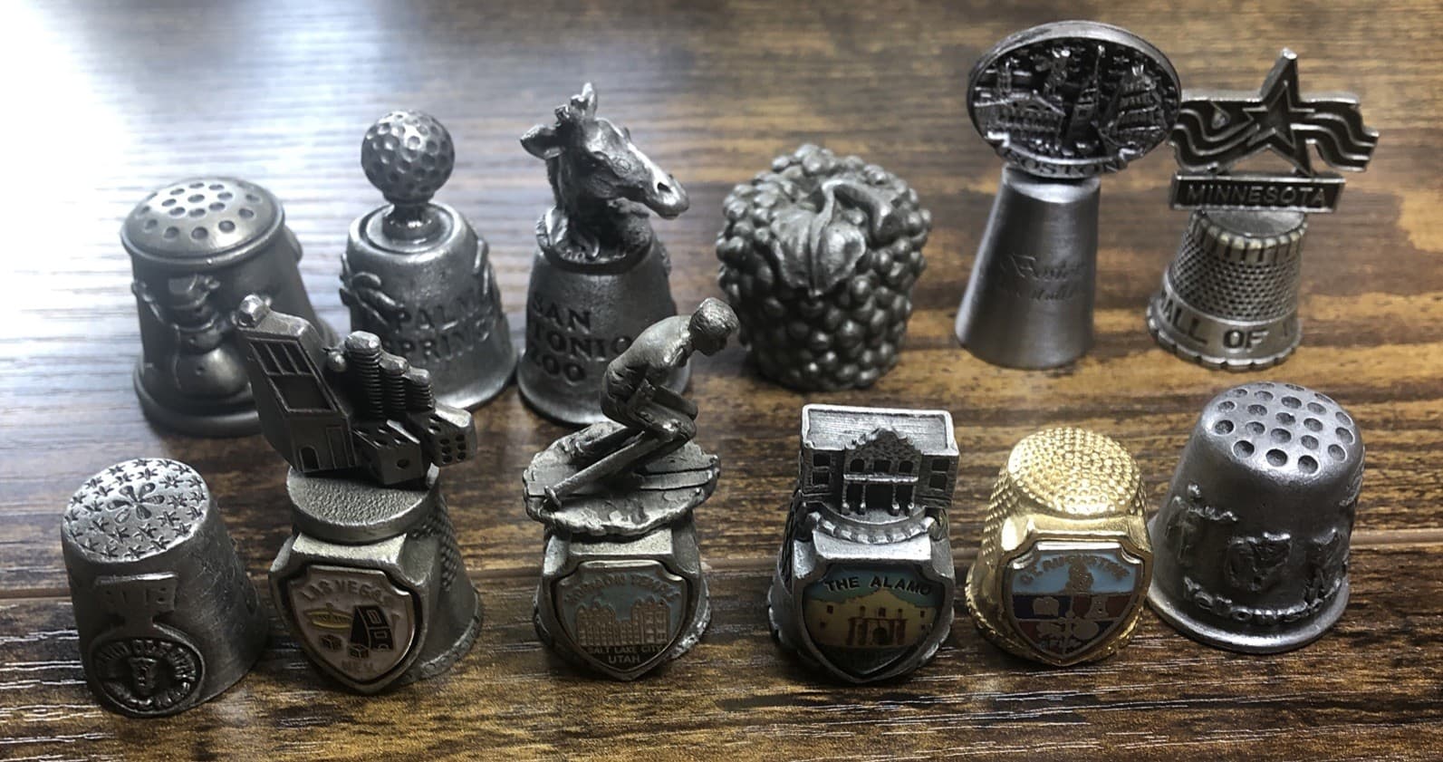 Thimbles Lot Of 12 Pewter 2