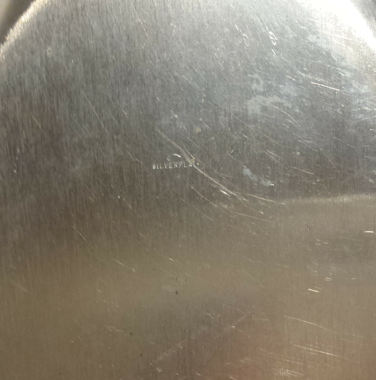 SHERIDAN SILVERPLATE OVAL COVERED CASSEROLE W/ HANDLED LID 5