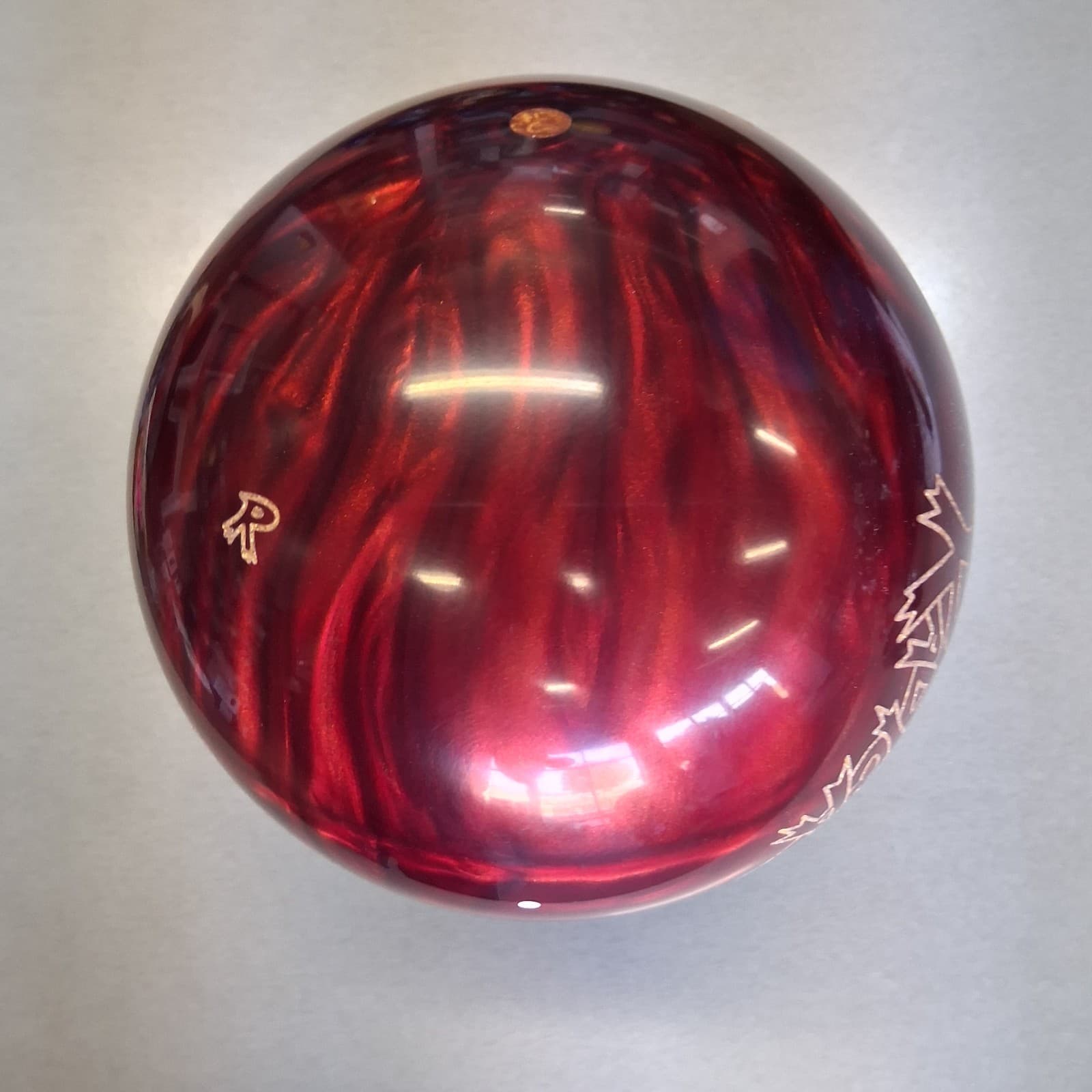 Radical The Hitter Pearl PRO CG  bowling ball  15 LB.   NEW IN BOX!!  #014 5