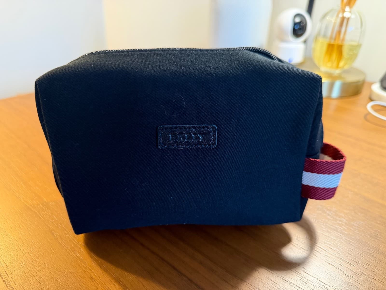 Swiss x Bally First Class Amenity Kit - New (Not sealed) 2