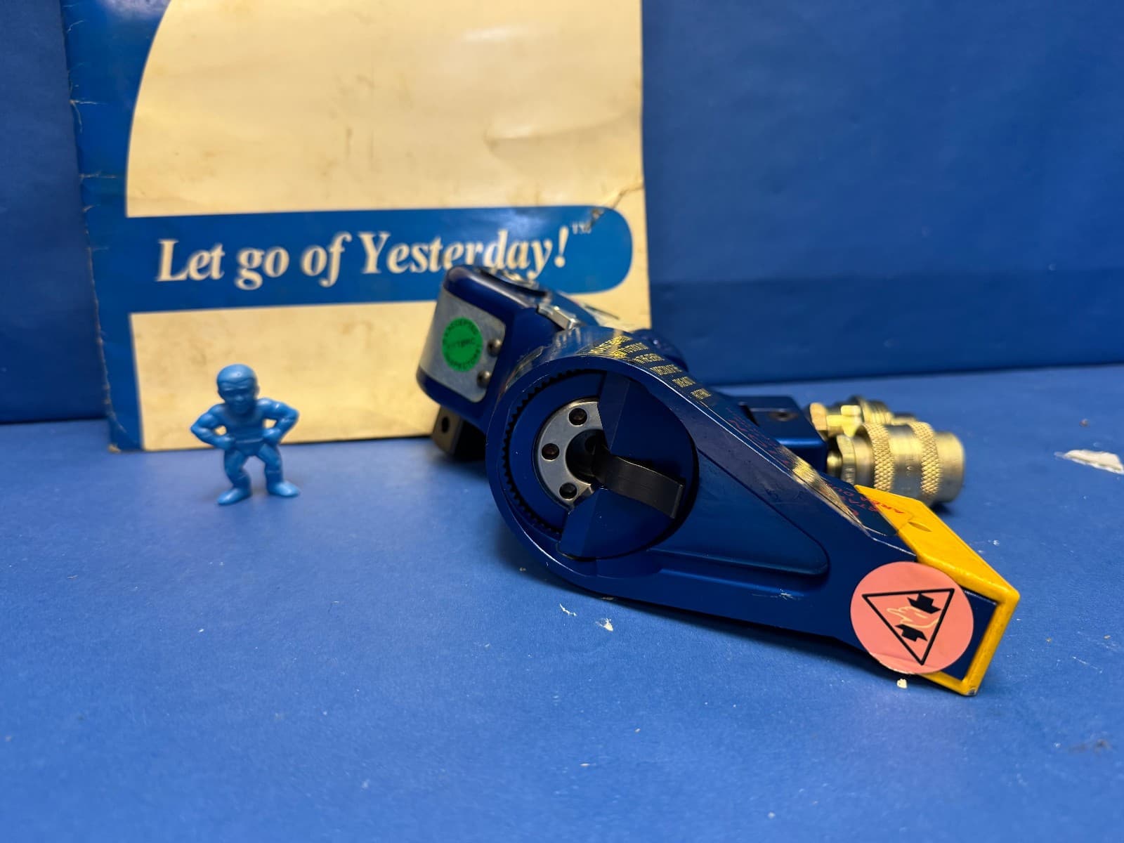 HYTORC HY-1MXT Hydraulic 3/4” Drive Torque Wrench plus 1” Drive bit 5