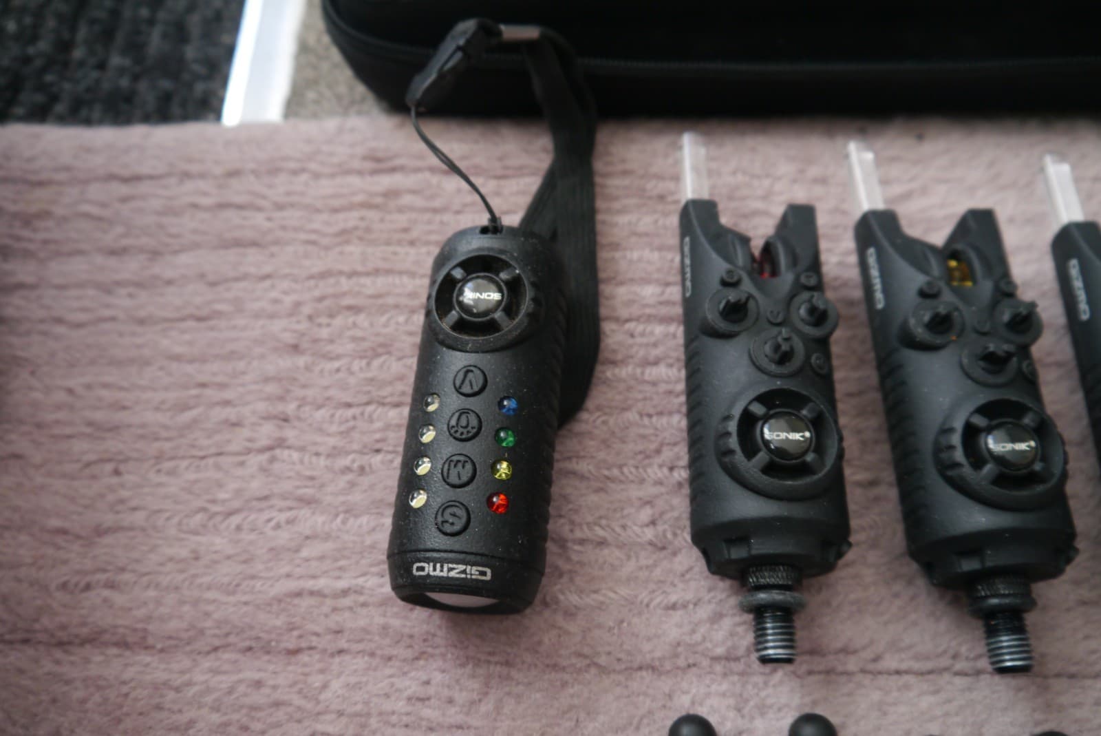 SONIK GIZMO BITE ALARMS WITH RECEIVER X3 USED COARSE FISHING TACKLE 6