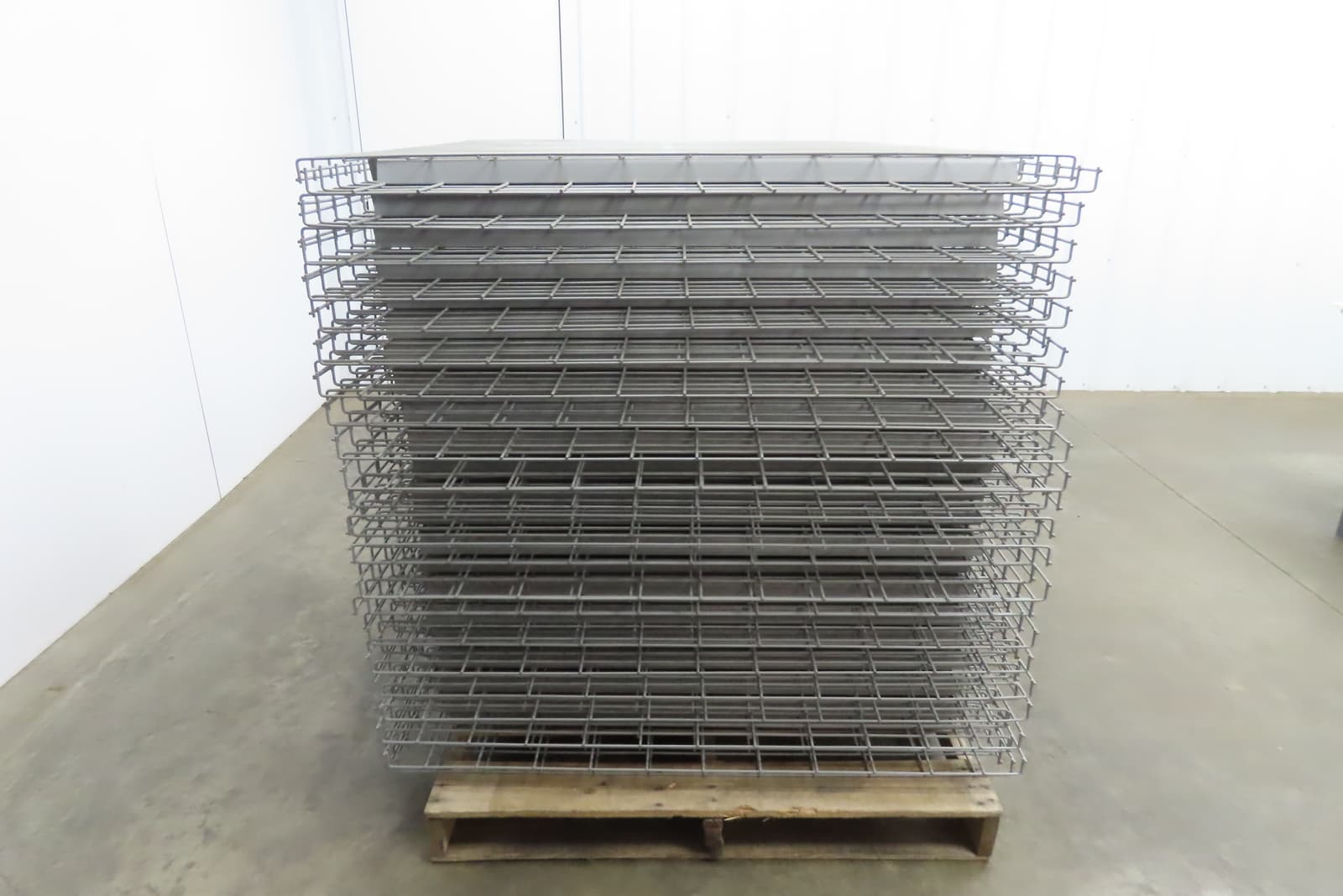 New Pallet Rack Wire Deck 44x46" Waterfall 3 Step Channel Racking 2500lb Mesh