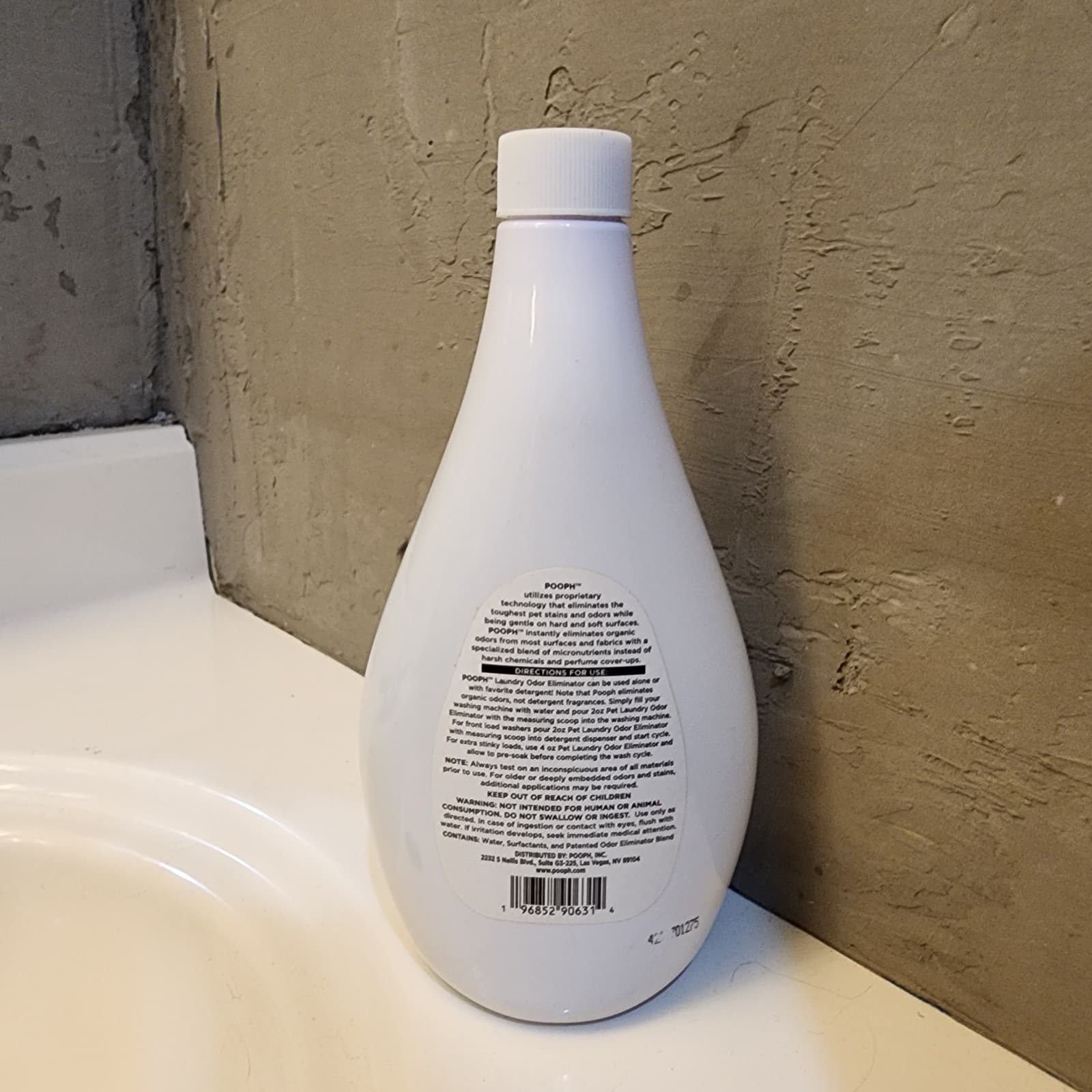 Pooph Laundry Odor Eliminator 20 oz Bottle (10 Loads) Fragrance Free New OPENED  2