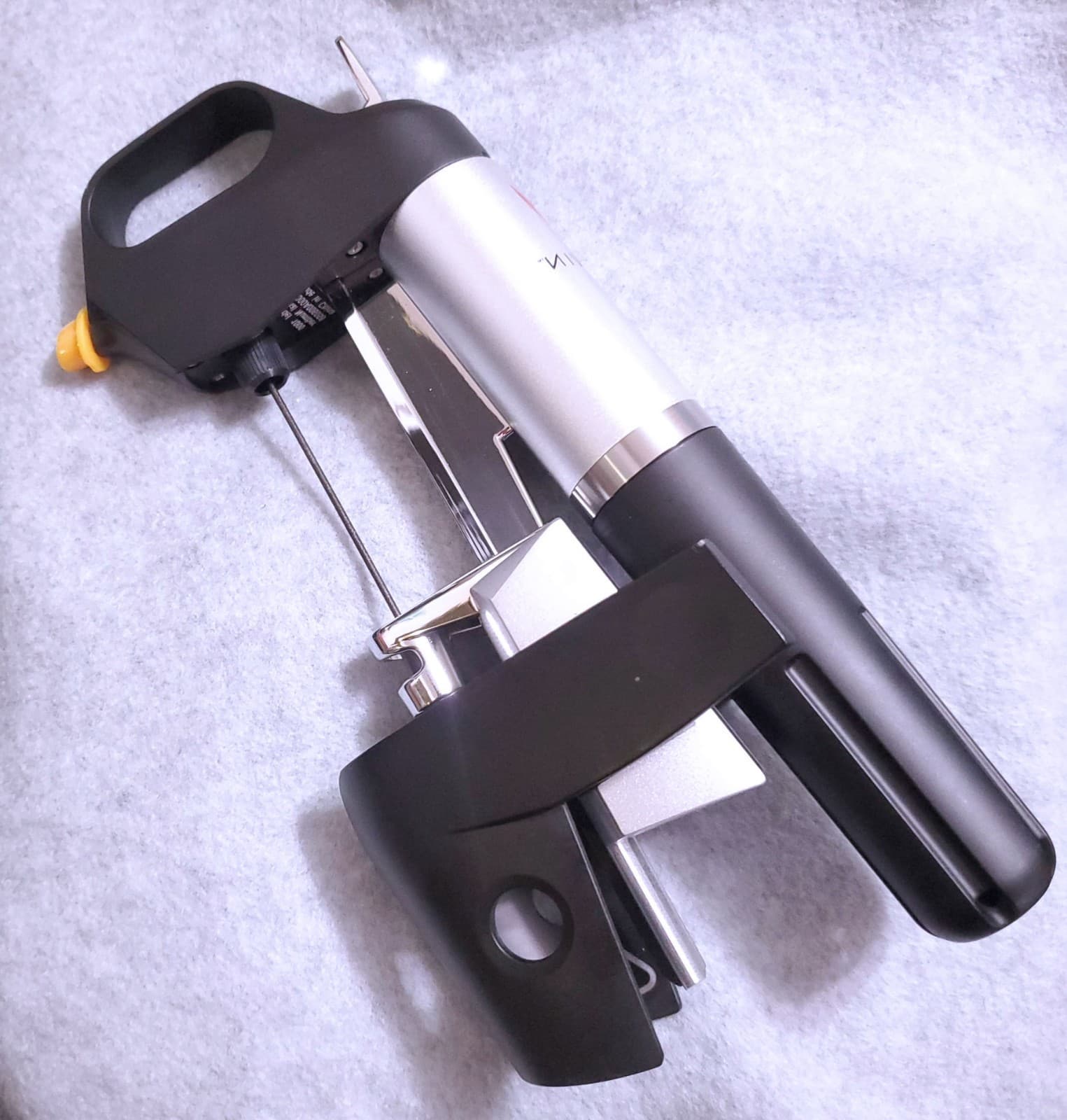 Coravin Model 1000 Wine Preservation System appears unused as pictured 5