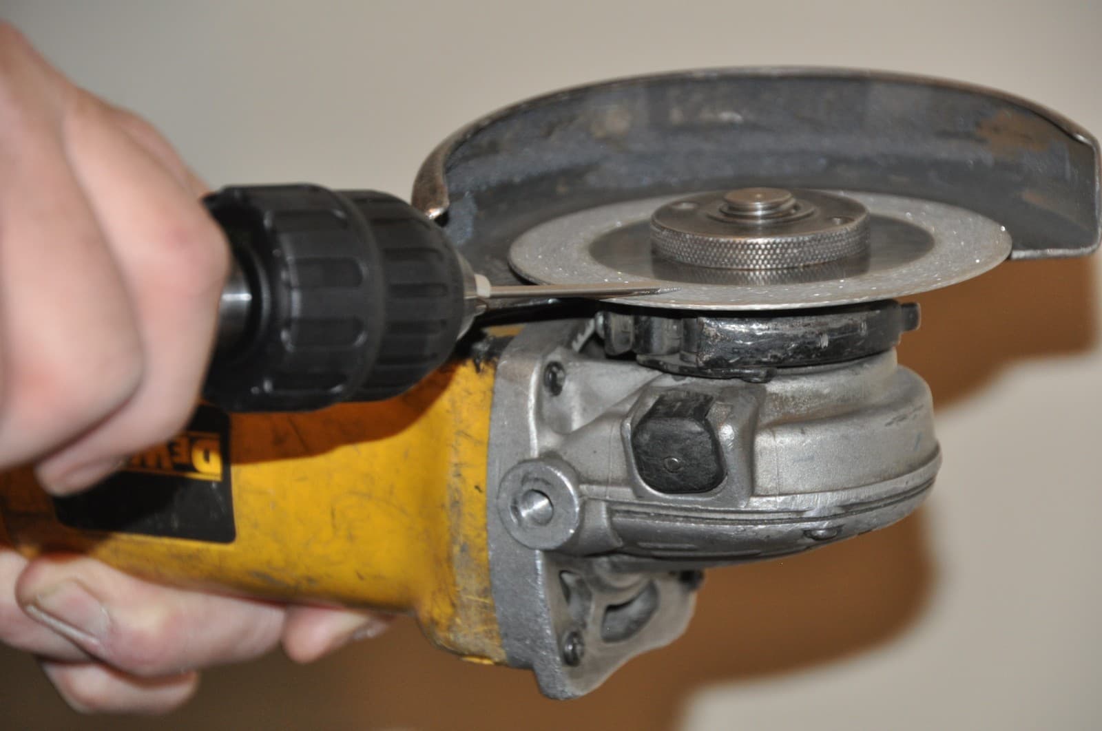 TRU POINT Tungsten Electrode Sharpener and 4" Diamond Grinding/Sharpening Combo 5