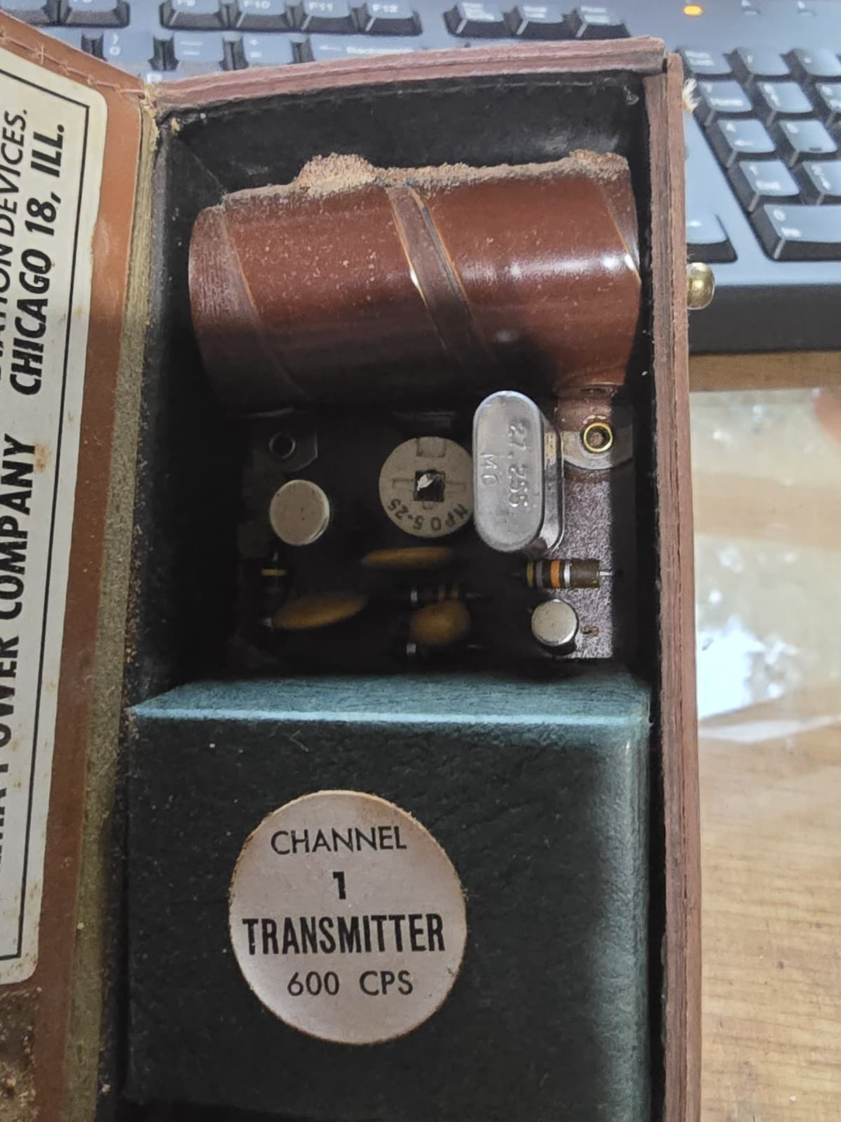 Perma Power Transistor Transmitter Vintage Model RC300 2