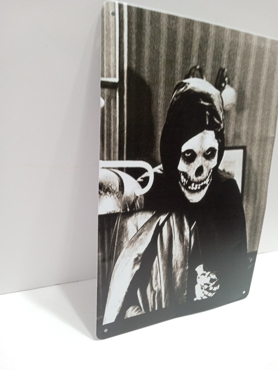 Crimson Ghost Metal Sign 12x8 Inches Wall Hanger Misfits Music Man Cave 3