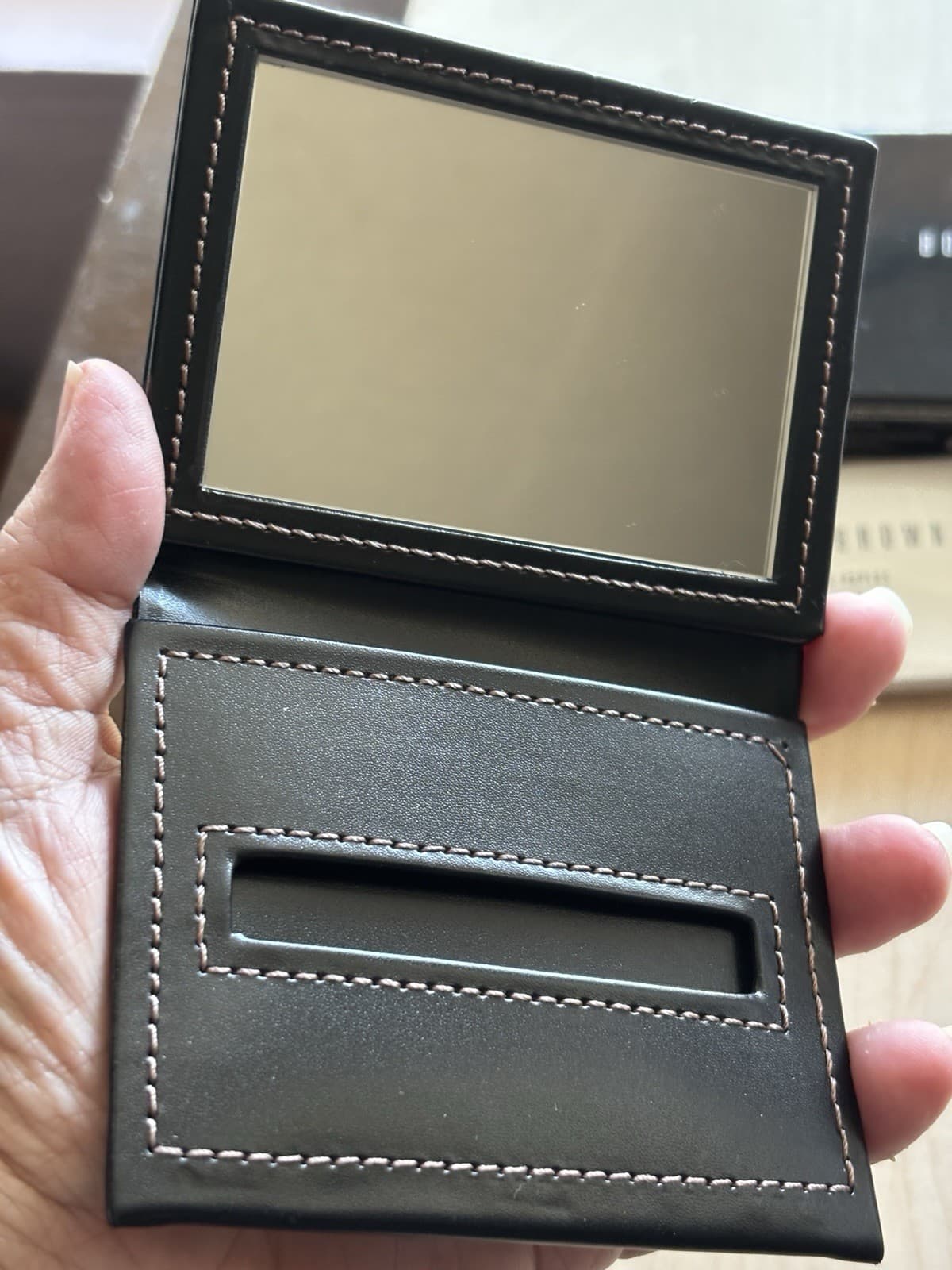 Bobbi Brown 100 Blotting Papers NIP Mirrored Case New in Open Box 2