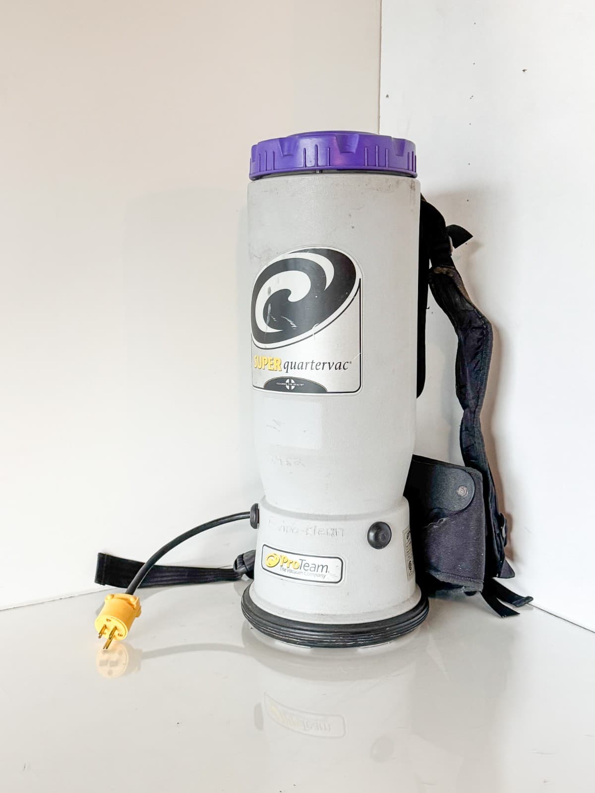 ProTeam Super QuarterVAC Backpack Vacuum (No Accessories) TESTED WORKING
