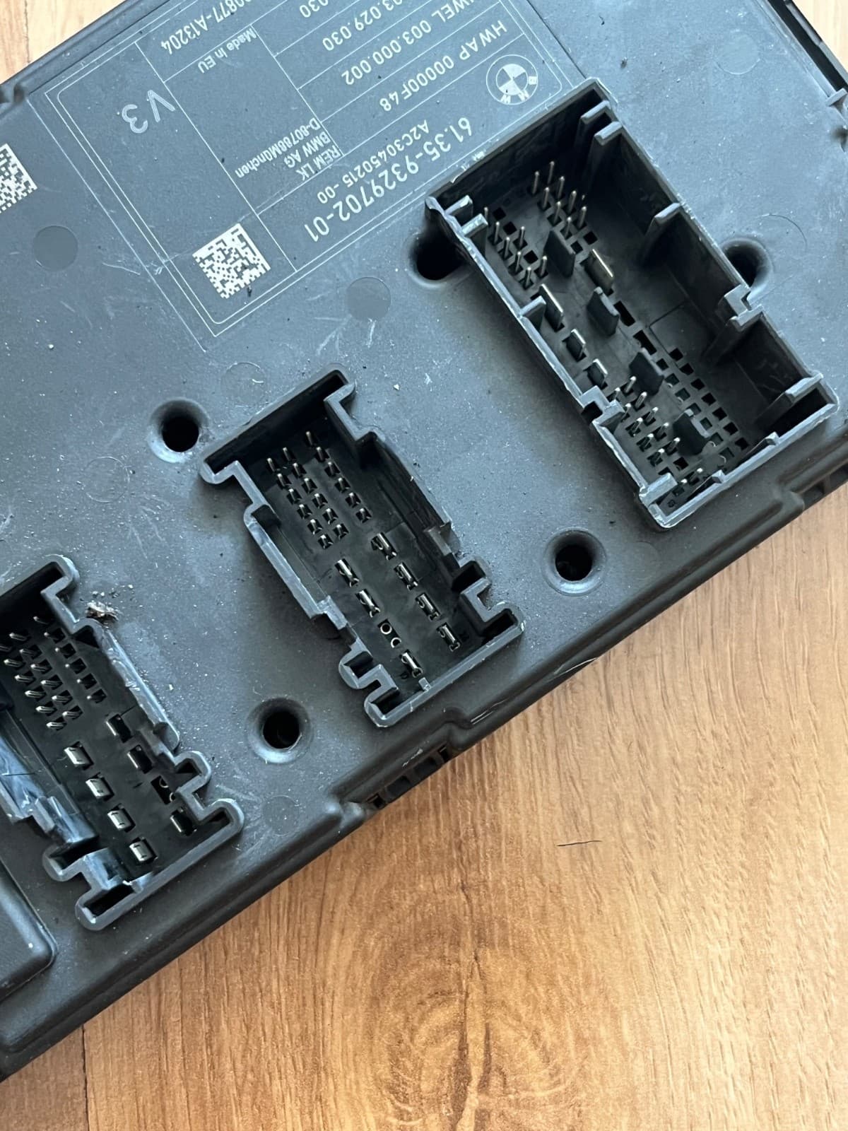 9329702 bmw body control module used module from bmw part number 61359329702 4