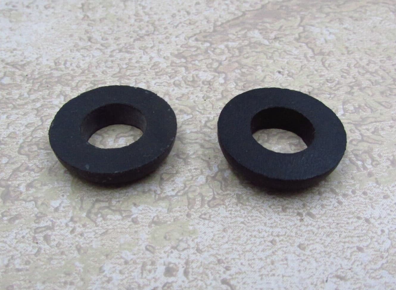 Vintage NOS Maytag Wringer Washer 14754 Center Assembly, Rubber Washer QTY 2 2