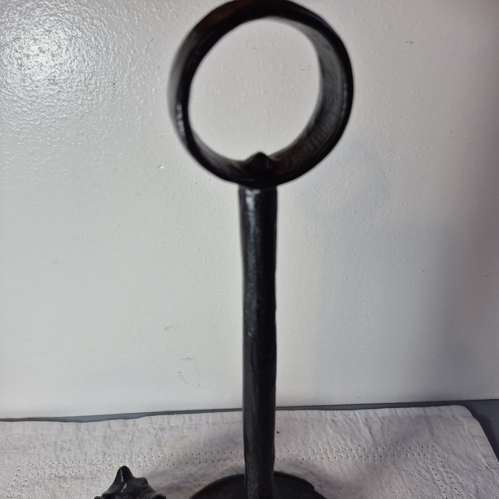 Pottery Barn Blacksmith Pig Paper Towel Holder 3