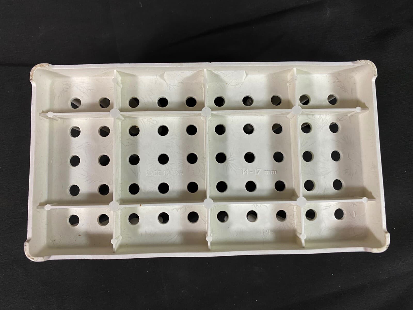 NALGENE Polypropylene Filled White 50-Position 14-17mm Test Tube Peg Rack  5