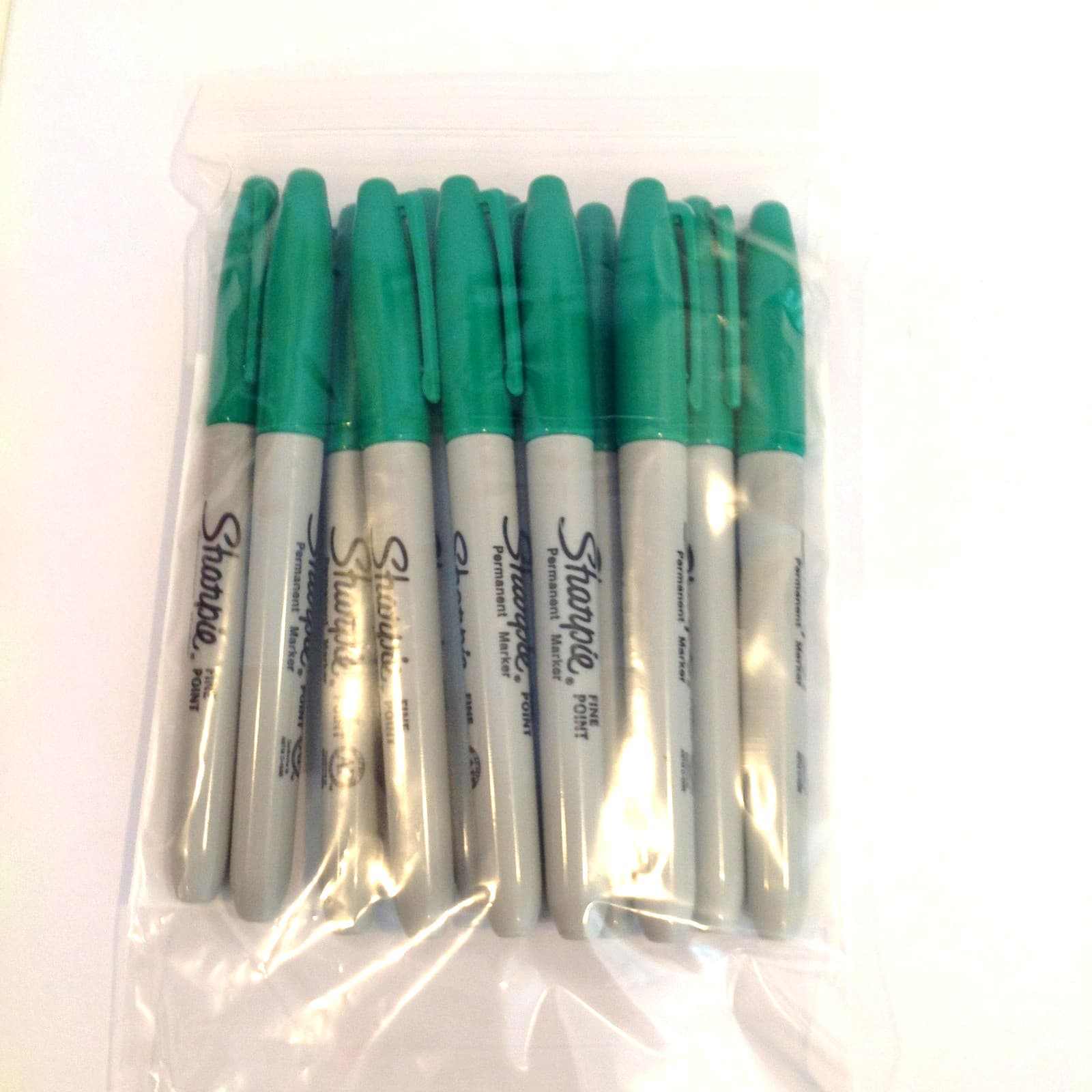 Lot of 12 Sharpie 30004 GREEN Permanent Markers Fine Point Bullet Tip NEW 4
