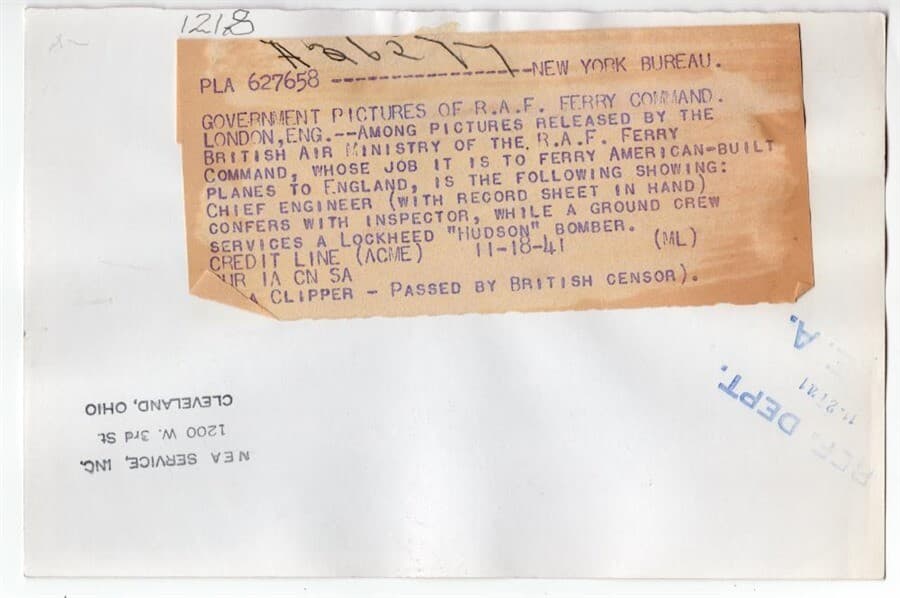 1941 RAF Ferry Command Ground Crew Services Hudson Bomber Original News Photo 2