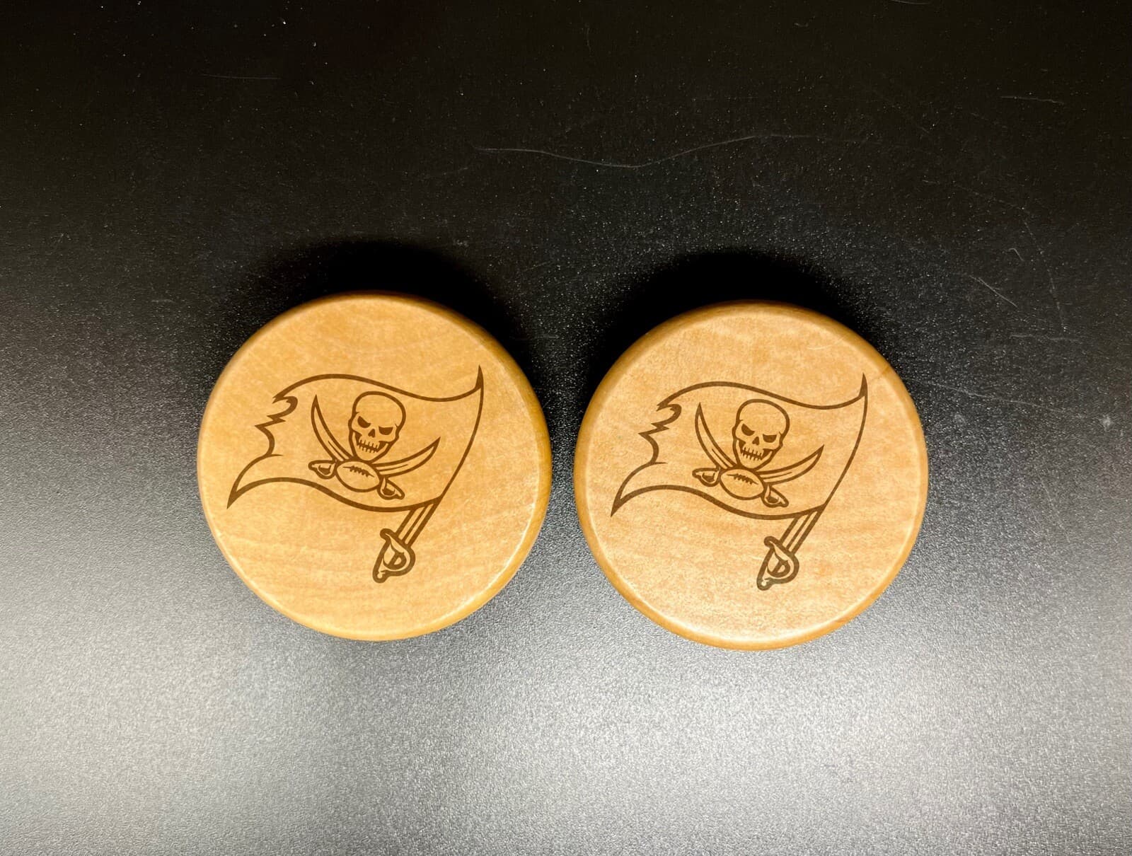 Tampa bay buccaneers double side engraving wood kitchen herb grinder pop gift 3