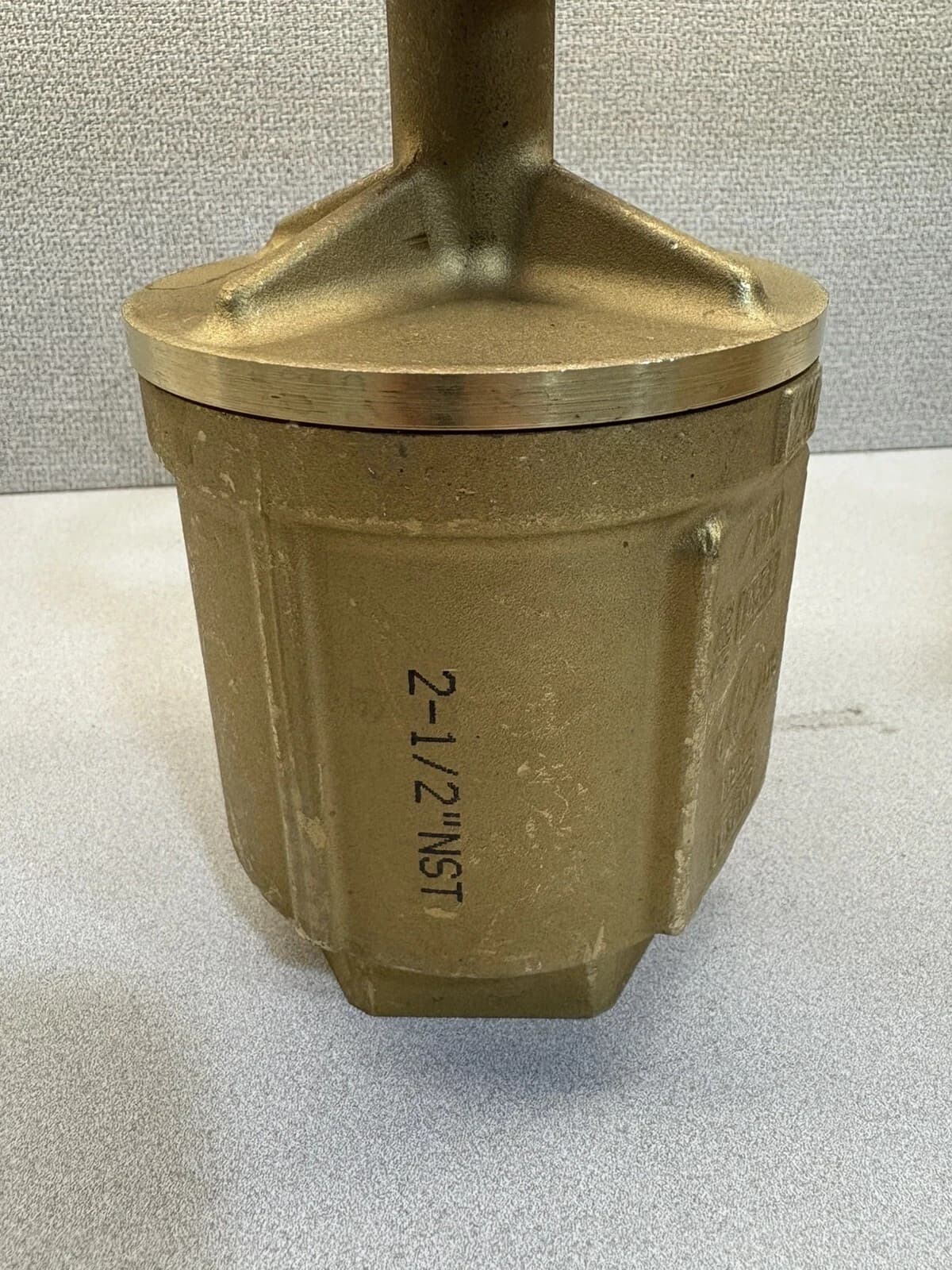 2-1/2 in. GIACOMINI Fire Angle hose valve. Female x Male A56E 4