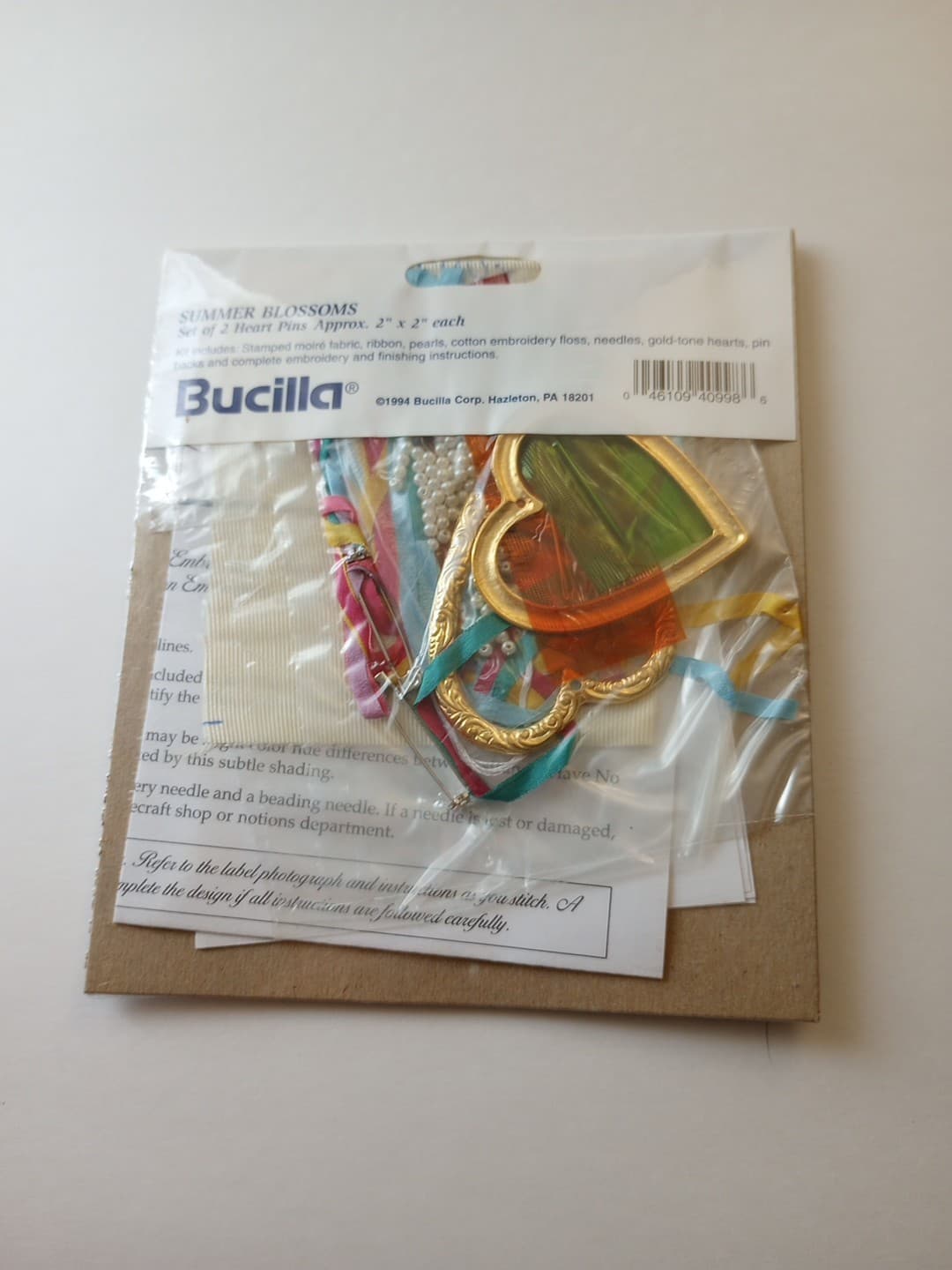 New Bucilla Ribbon Embroidery Summer Blossoms 2" Heart Pins 40998  6