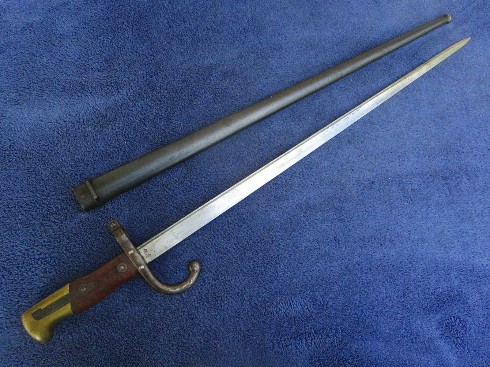 ORIGINAL ANTIQUE M1874 FRENCH GRAS RIFLE BAYONET AND SCABBARD MATCHING NUMBERS