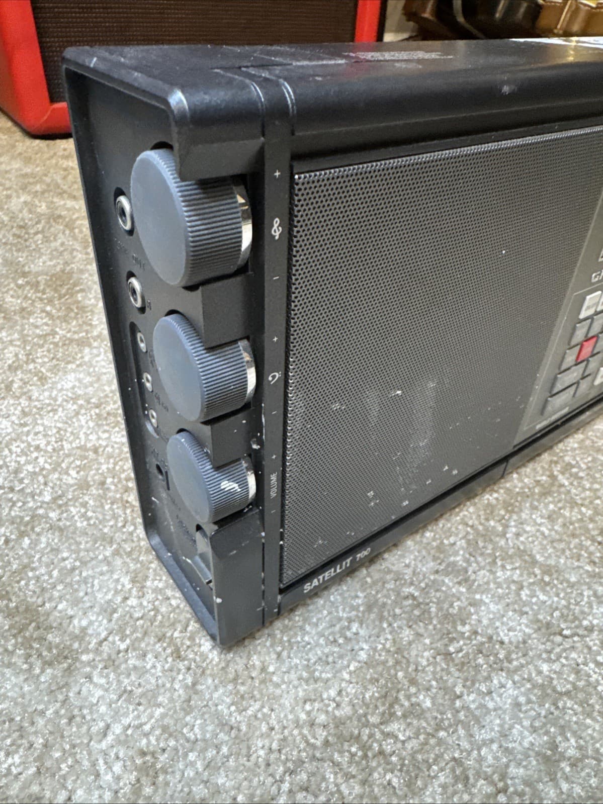 Grundig World Receiver Satellite 700 Tested & Working radio FM Satellite 3