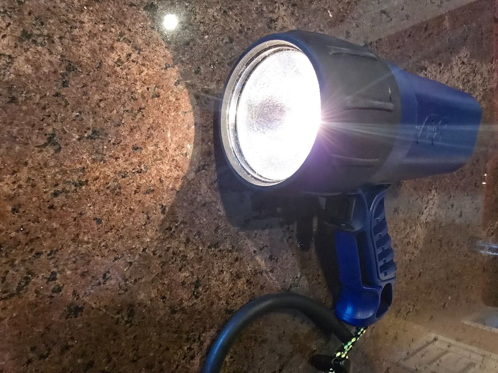 UK Underwater Kinetics C8 Sunlight Xenon Dive Light in Blue 2