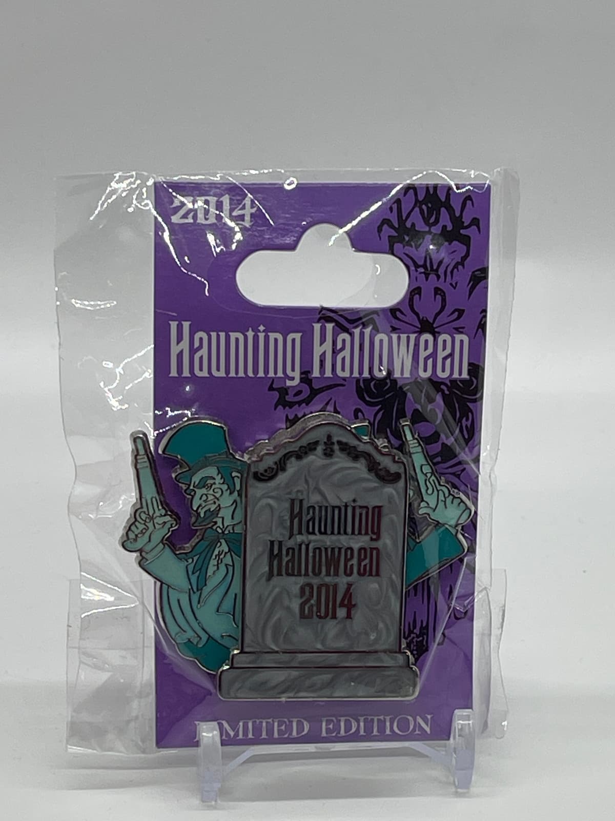 2014 Haunting Halloween Haunted Mansion Dueling Ghosts Pin