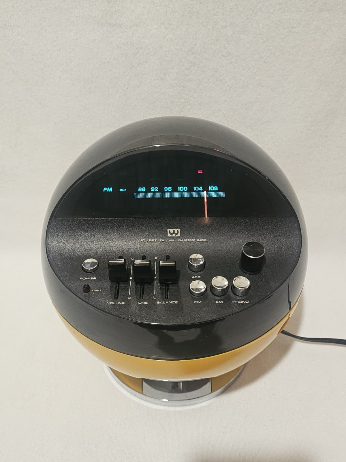 Rare Yellow Weltron Model 2002 Space Age Ball Mod Retro AM/FM Stereo Radio READ 2