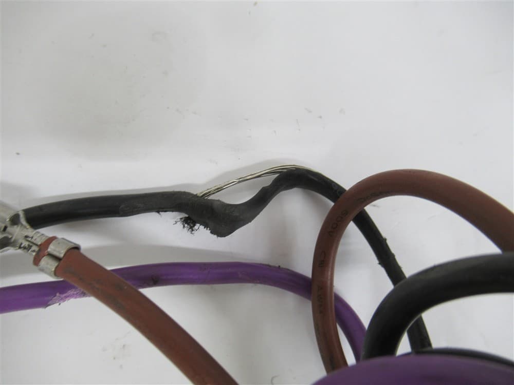 Goodman 0131M00061, 1/4 HP Condenser Fan Motor, 208-230 Volts, Blemished 3