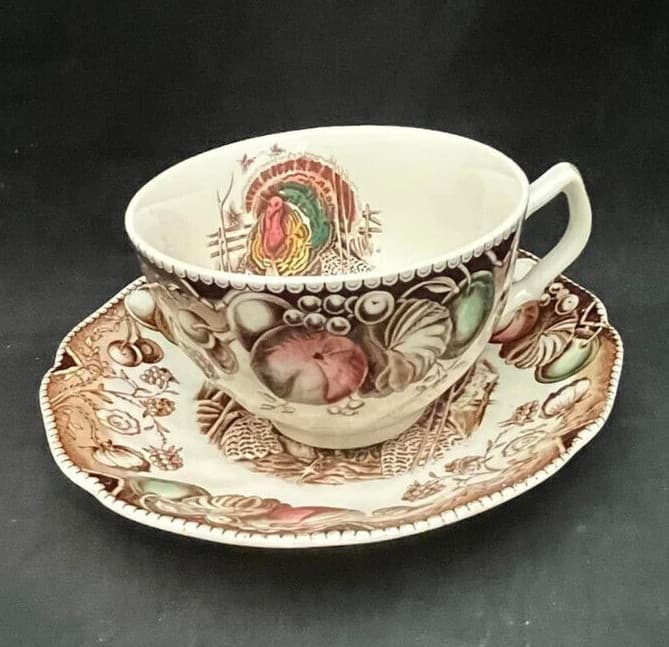 Johnson Bros. His Majesty Teacups & Saucers (set of 3) - Turkey Center 3