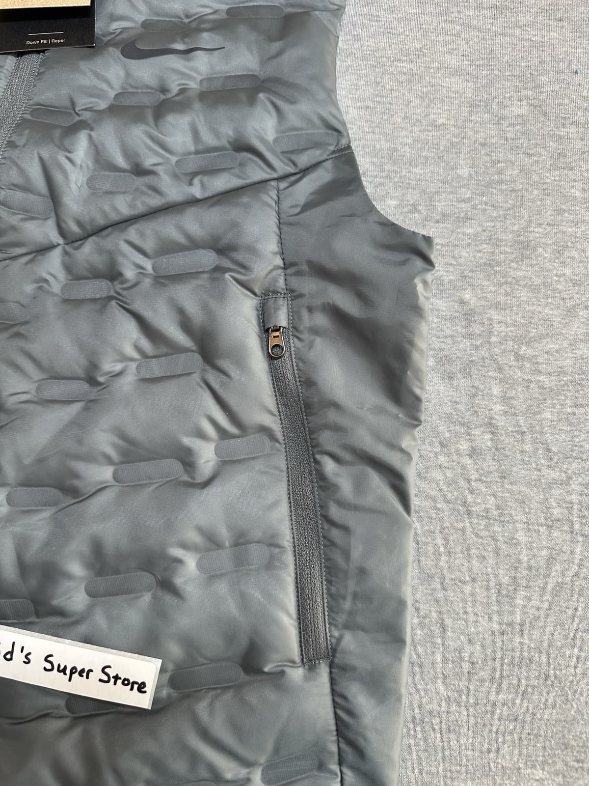 Nike Therma-FIT ADV Repel Down Running Vest Gray Men’s Size Small FB7542-084 NWT 5