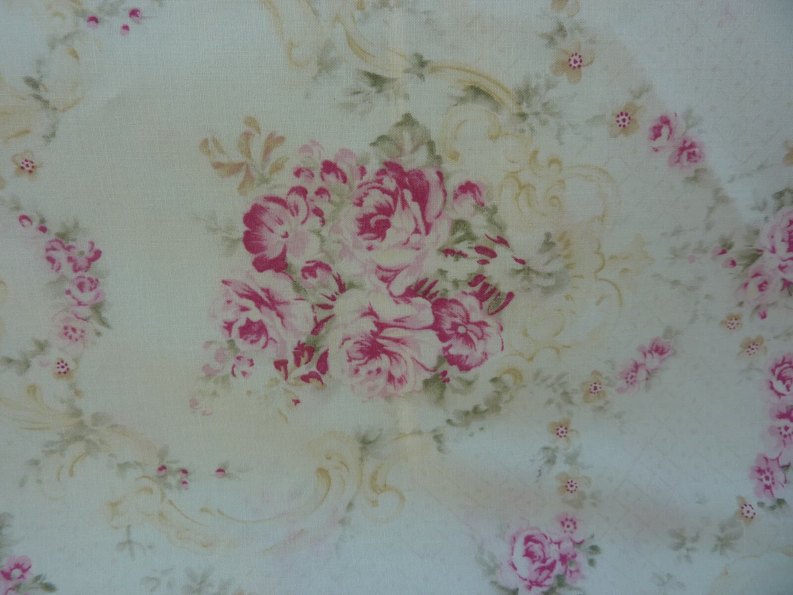 Yuwa Roseblossom Garland Cartouche Pink Roses  Cottage White  Shabby Chic Fabric 2