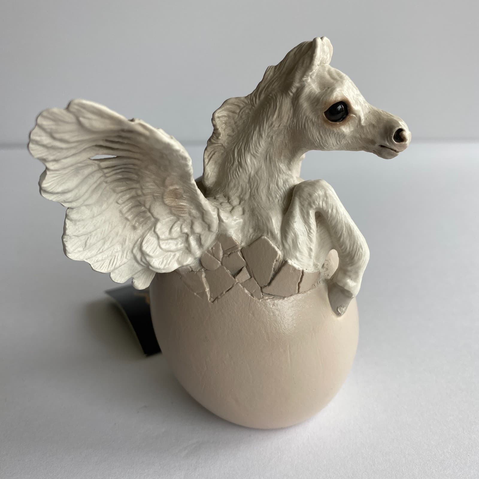 Windstone Editions Hatching Pegasus Horse Egg figurine 1991 Design 5