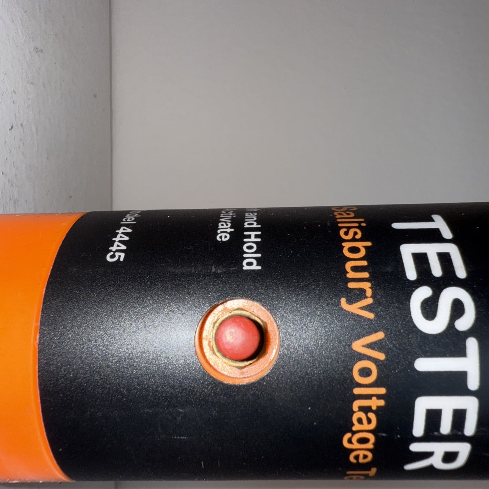 Salisbury 4445 Voltage Detector Tester. HARDLY USED. TESTED. 3