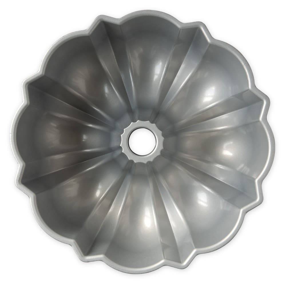 Nordic Ware Original ProCast Bundt® Pan 5